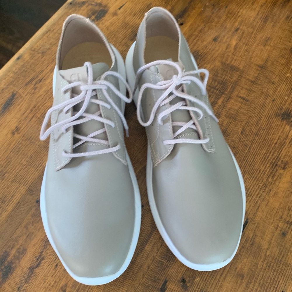 FootJoy NWOB Women's Flex LX Spikeless Golf Shoes Taupe Neutral 95737 Sz 9